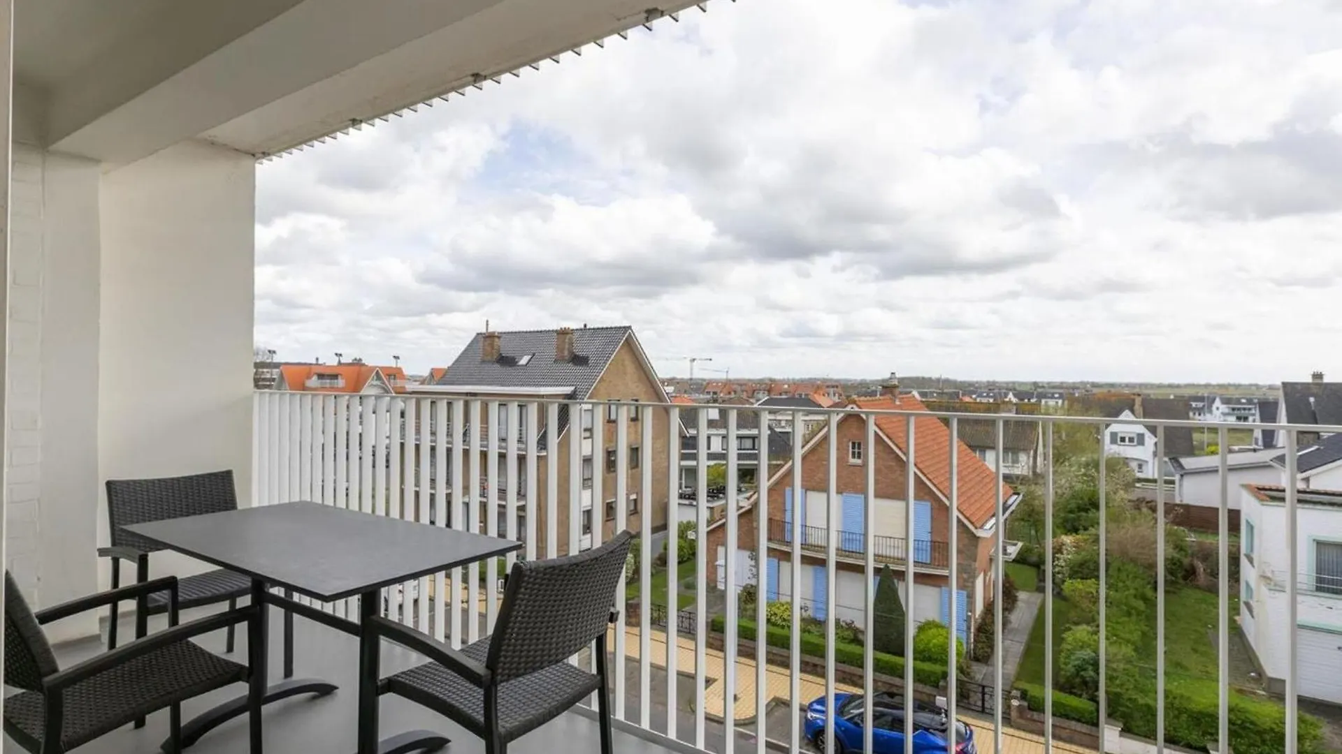 Cozy Apartment In Central Location Middelkerke