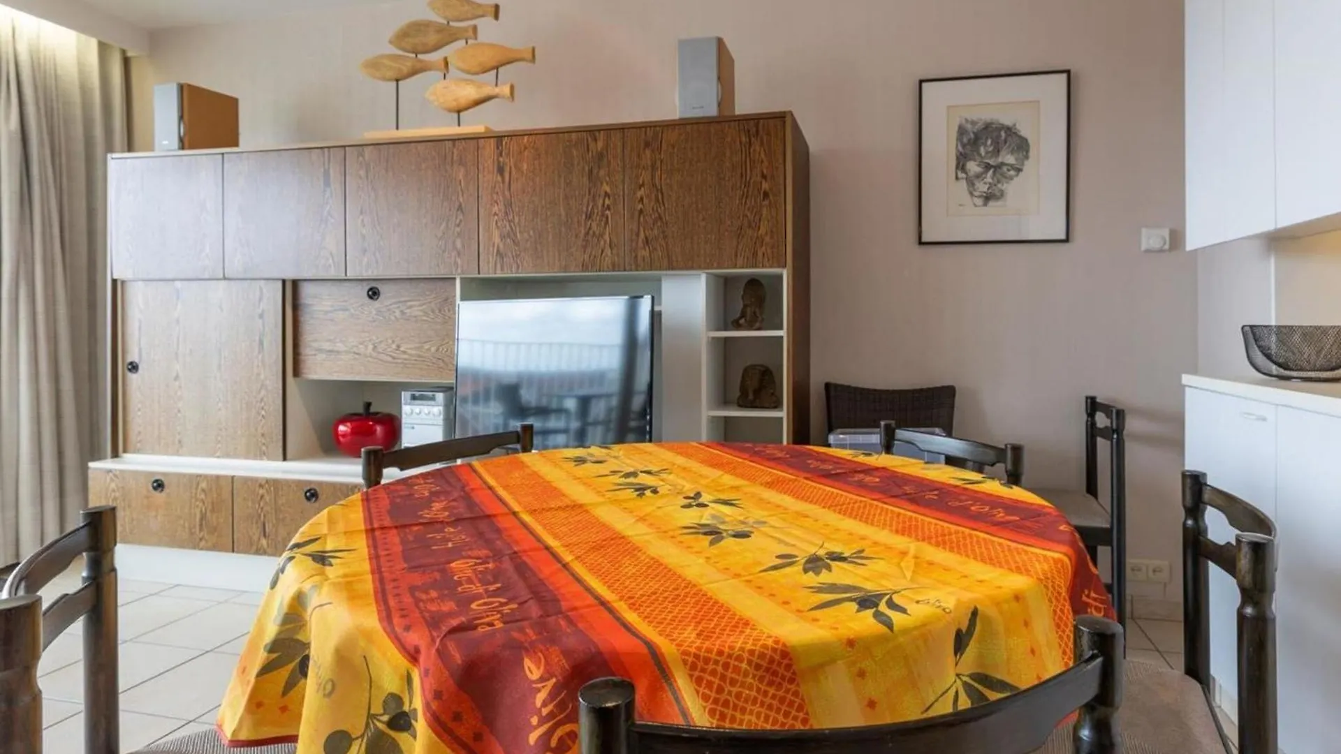 Cozy Apartment In Central Location Middelkerke