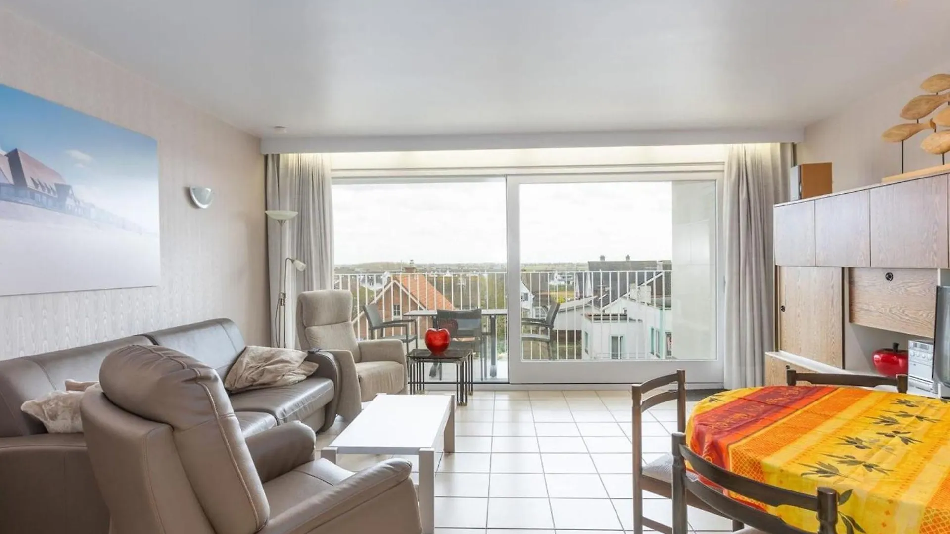 Cozy Apartment In Central Location Middelkerke